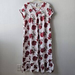 XL Floral Maxi Dress Red White Rose Print Cotton Blend VNeck Ruffle Hem Sundress